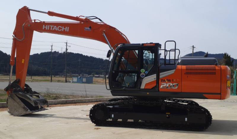 日立油圧ショベル 「ZX200-7」 新車納車させていただきました