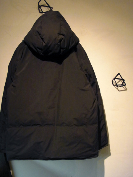 UNUSED（アンユーズド） ダウンジャケット ブラック - margin