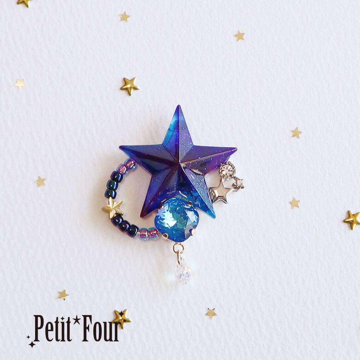 真夜中の流星群 ブローチ – 宙フェス夜市