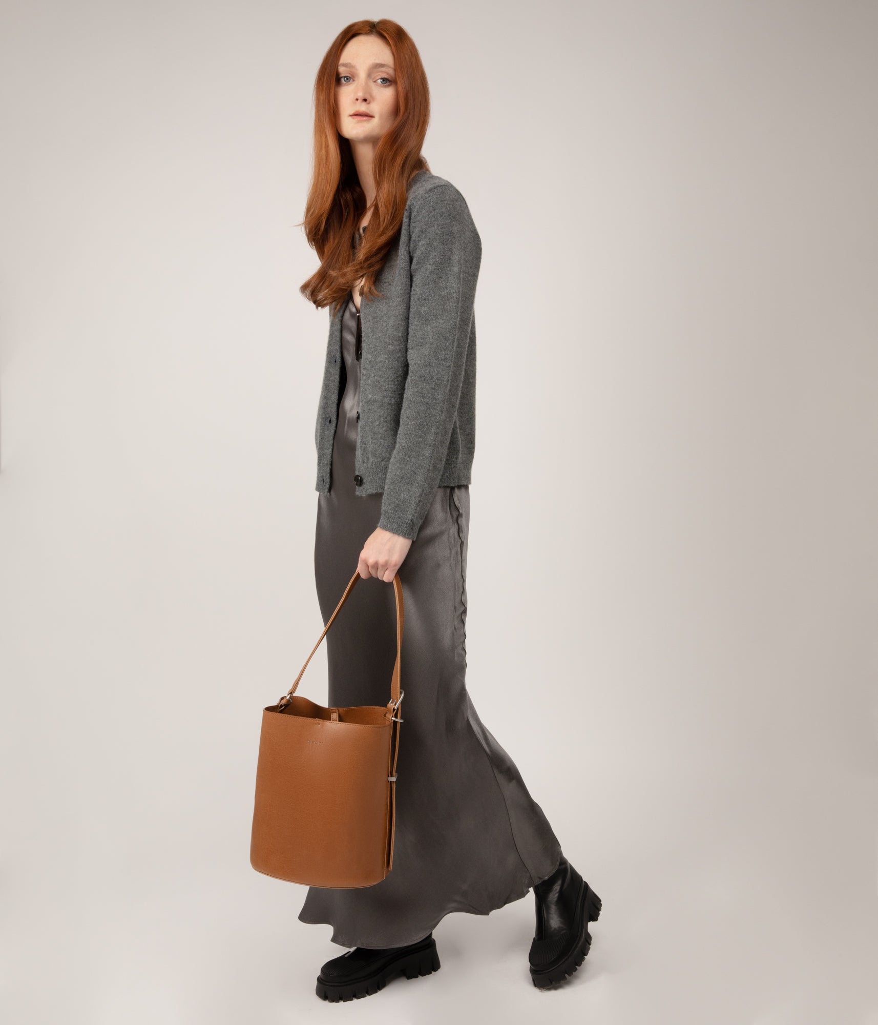 AZUR Vegan Bucket Bag - Vintage | Matt & Nat Canada