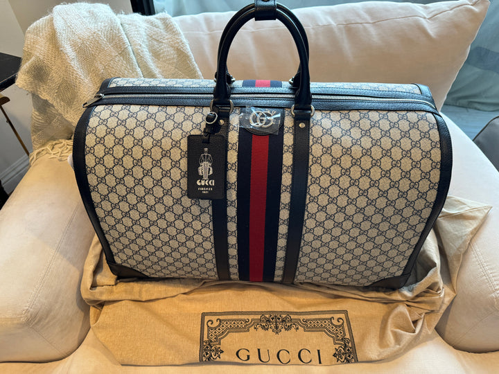 Gucci Savoy Supreme Maxi Duffle Navy – Mautto