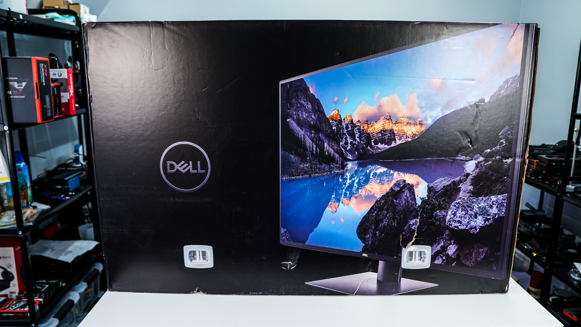 Dell UltraSharp U4320Q 42.5-inch 4K Monitor Review