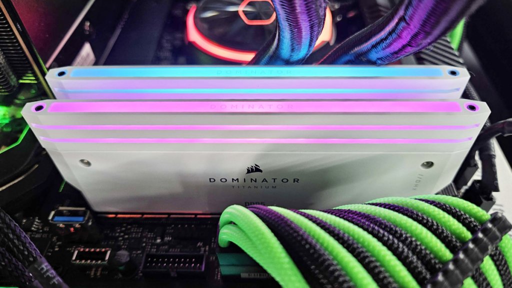 CORSAIRシリーズ最上位のDDR5 OCメモリーキット「DOMINATOR TITANIUM