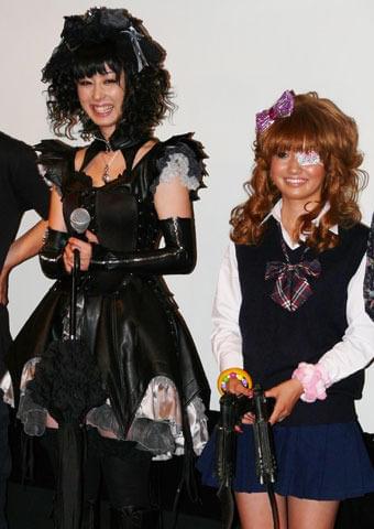 オシリーナ”秋山莉奈、今年の夏はゴスロリダイエット!? : 映画ニュース