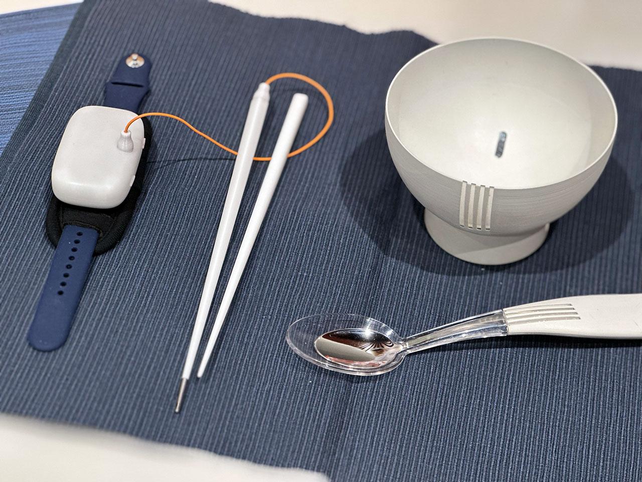 キリンと明治大学、減塩スプーン「エレキソルト」共同開発。電気で塩味
