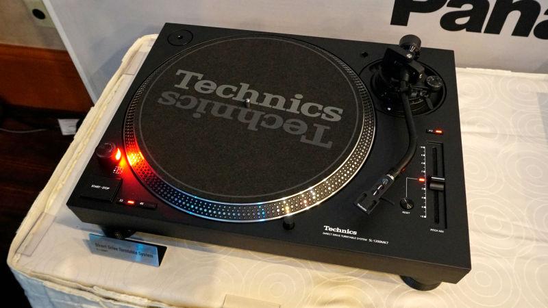 Technics｢SL-1200 MK7｣の赤いストロボライトに僕らは恋をする #CES2019