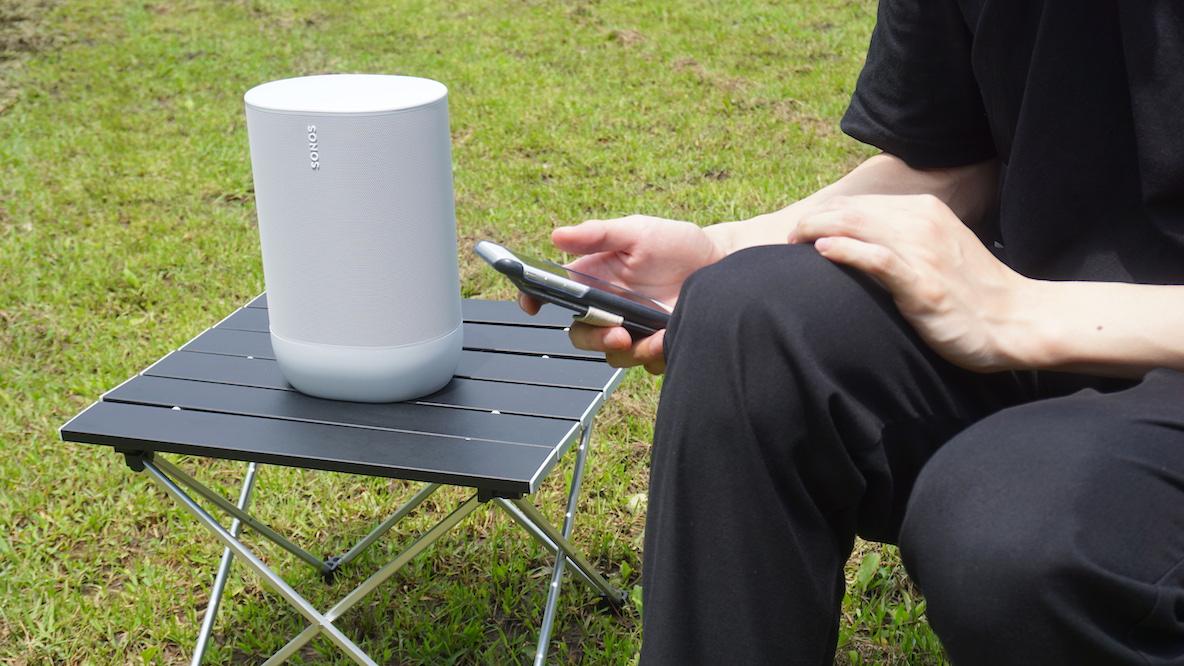 Sonosの新型ワイヤレススピーカーはアウトドアにも対応！ キャンプに