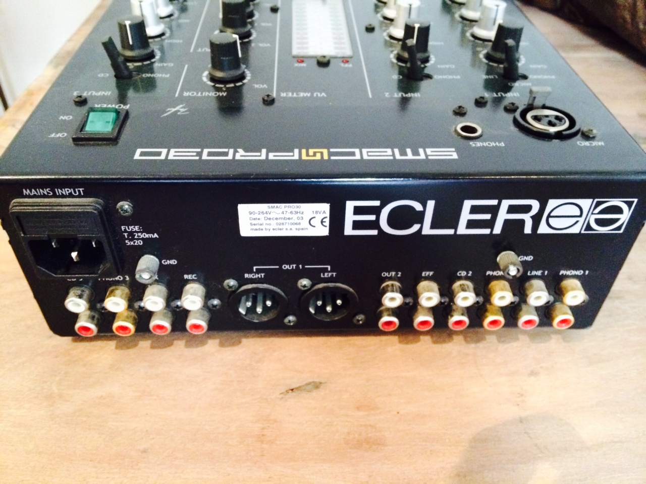 Smac Pro 30 - Ecler Smac Pro 30 - Audiofanzine