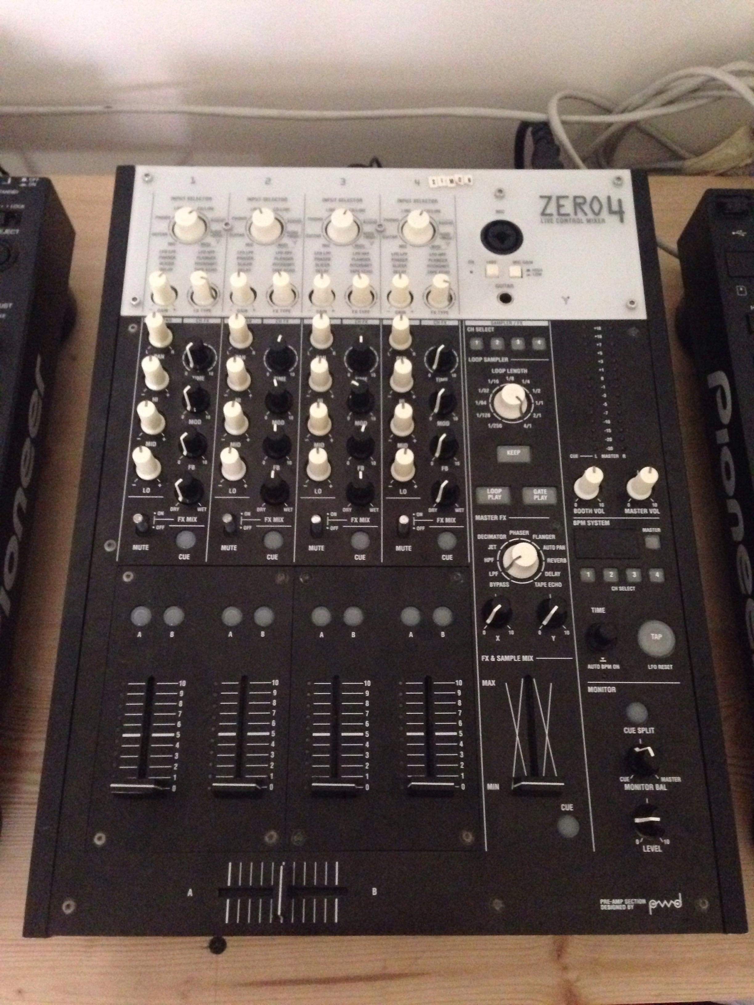 Zero4 - Korg Zero4 - Audiofanzine