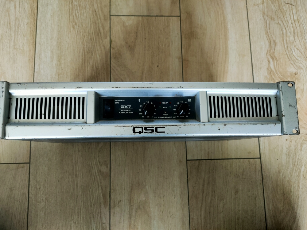 GX7 - QSC GX7 - Audiofanzine