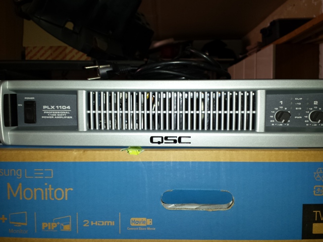 PLX1104 - QSC PLX1104 - Audiofanzine