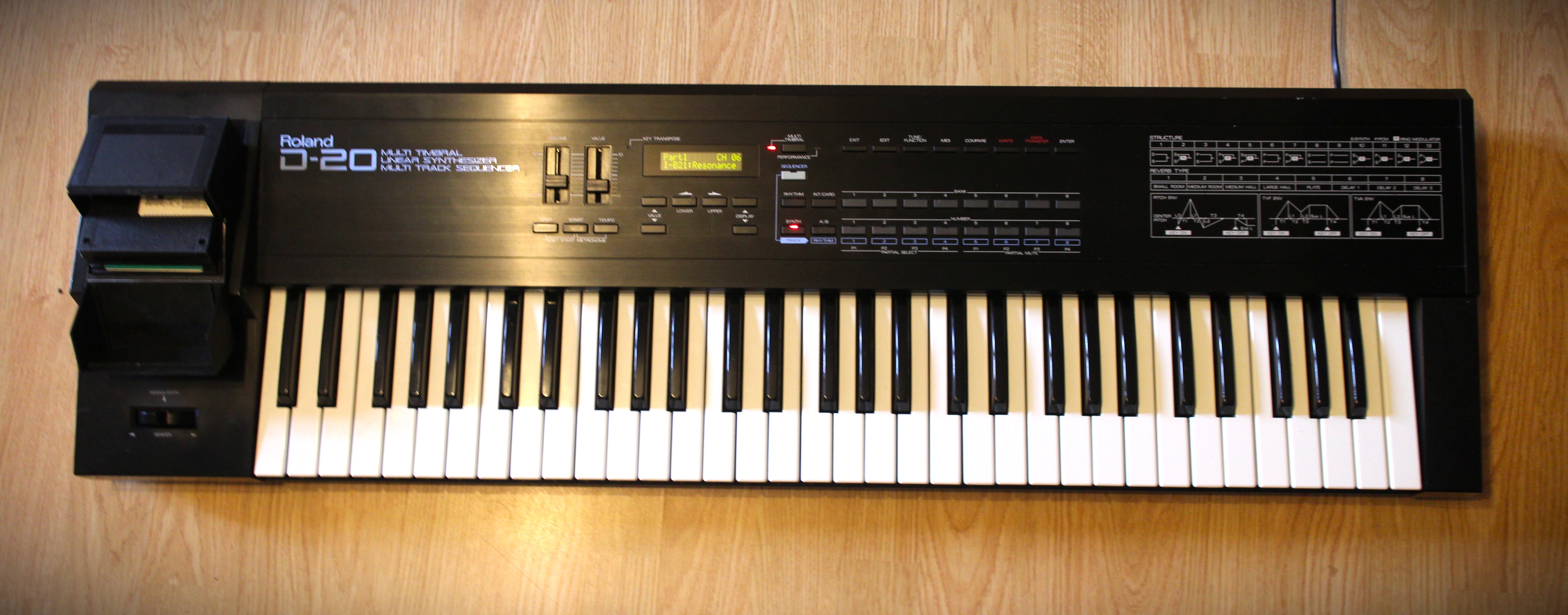 D-20 - Roland D-20 - Audiofanzine