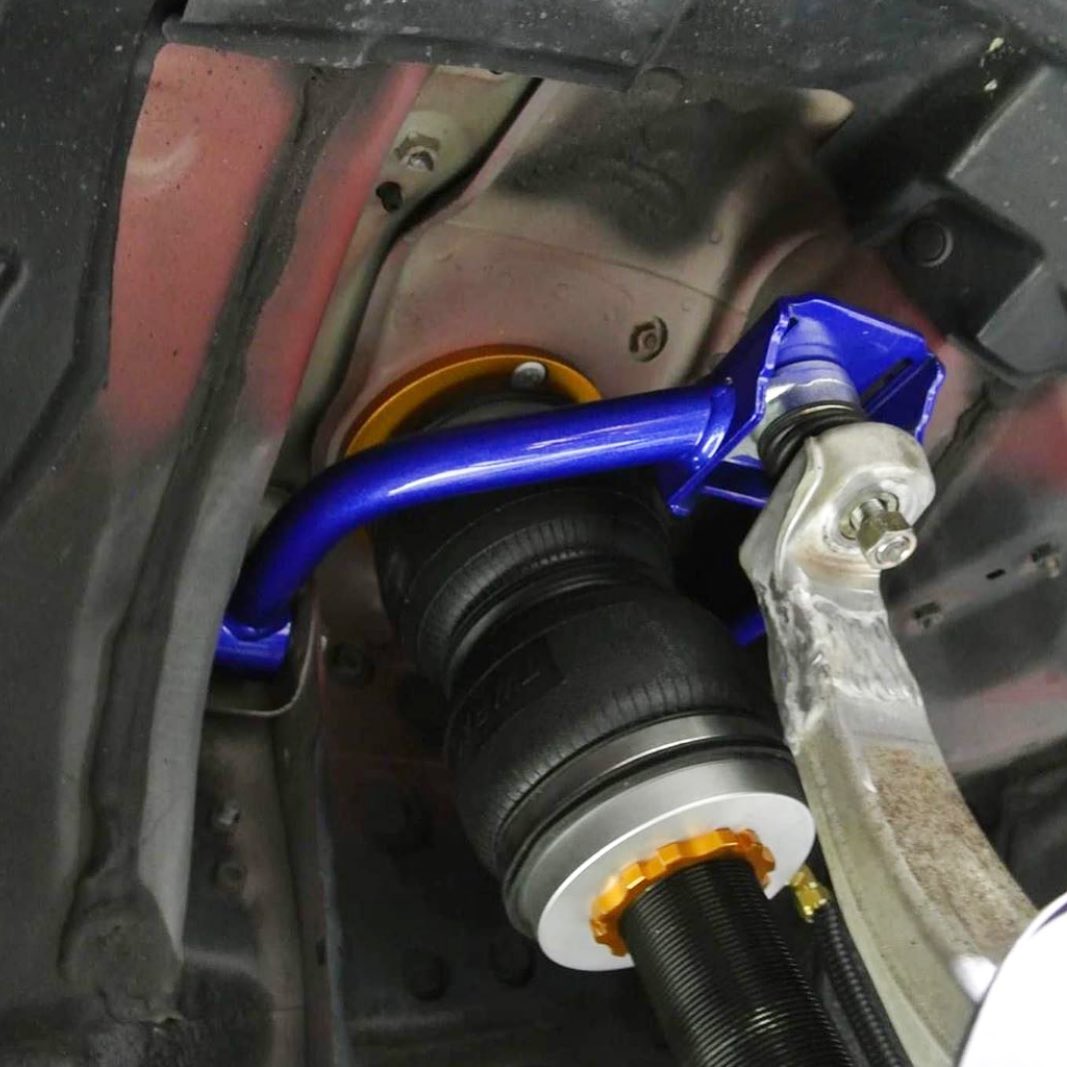 フロントアッパーアーム MRC-LX-0373 - メーガンレーシングジャパン