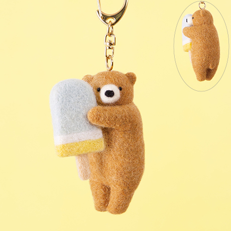フェルト羊毛でつくるどうぶつとおやつのマスコット「茶クマとソーダ