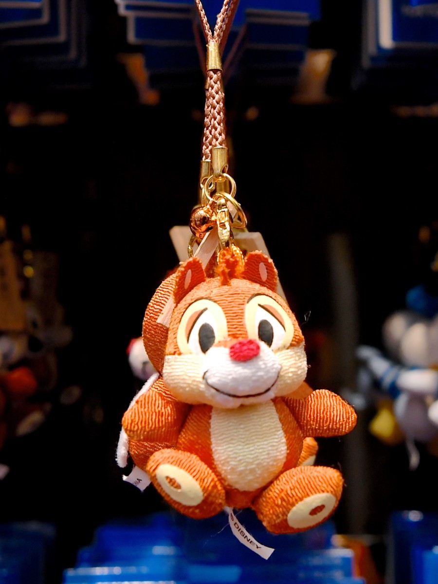 和風な千社札風チャーム付き！東京ディズニーランド「ミッキー