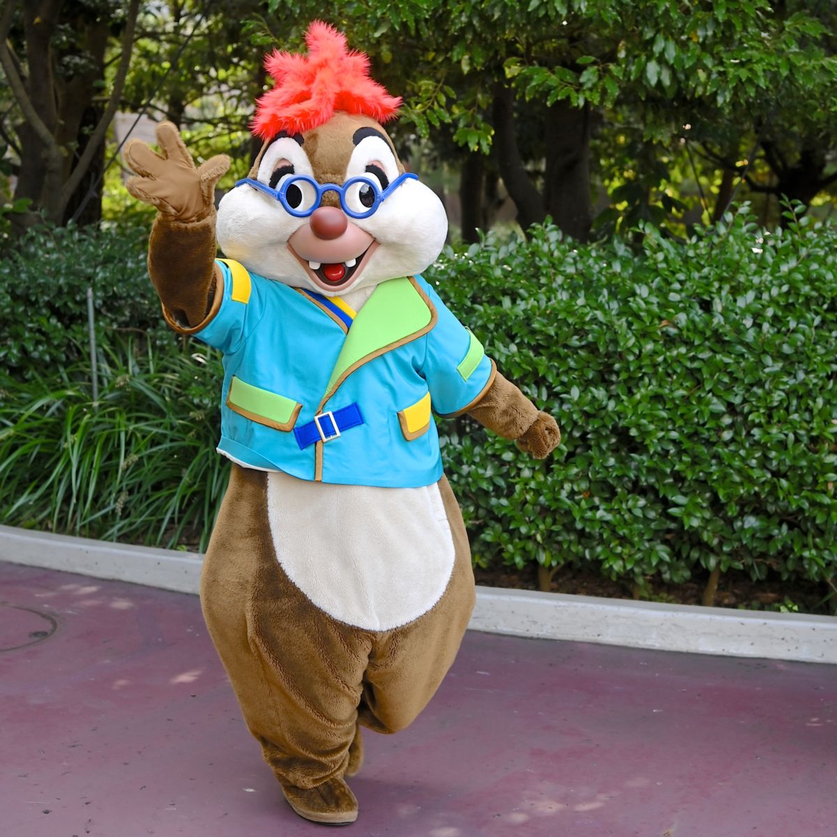 助手コスチュームのチップ&デール！東京ディズニーシー／ポート