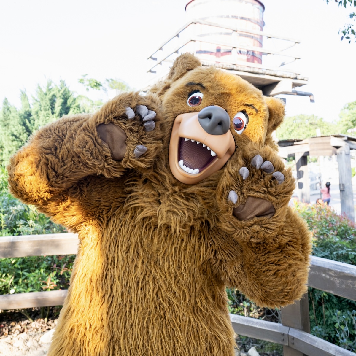 キナイ＆コーダに会える！香港ディズニーランド／グリズリー・ガルチ