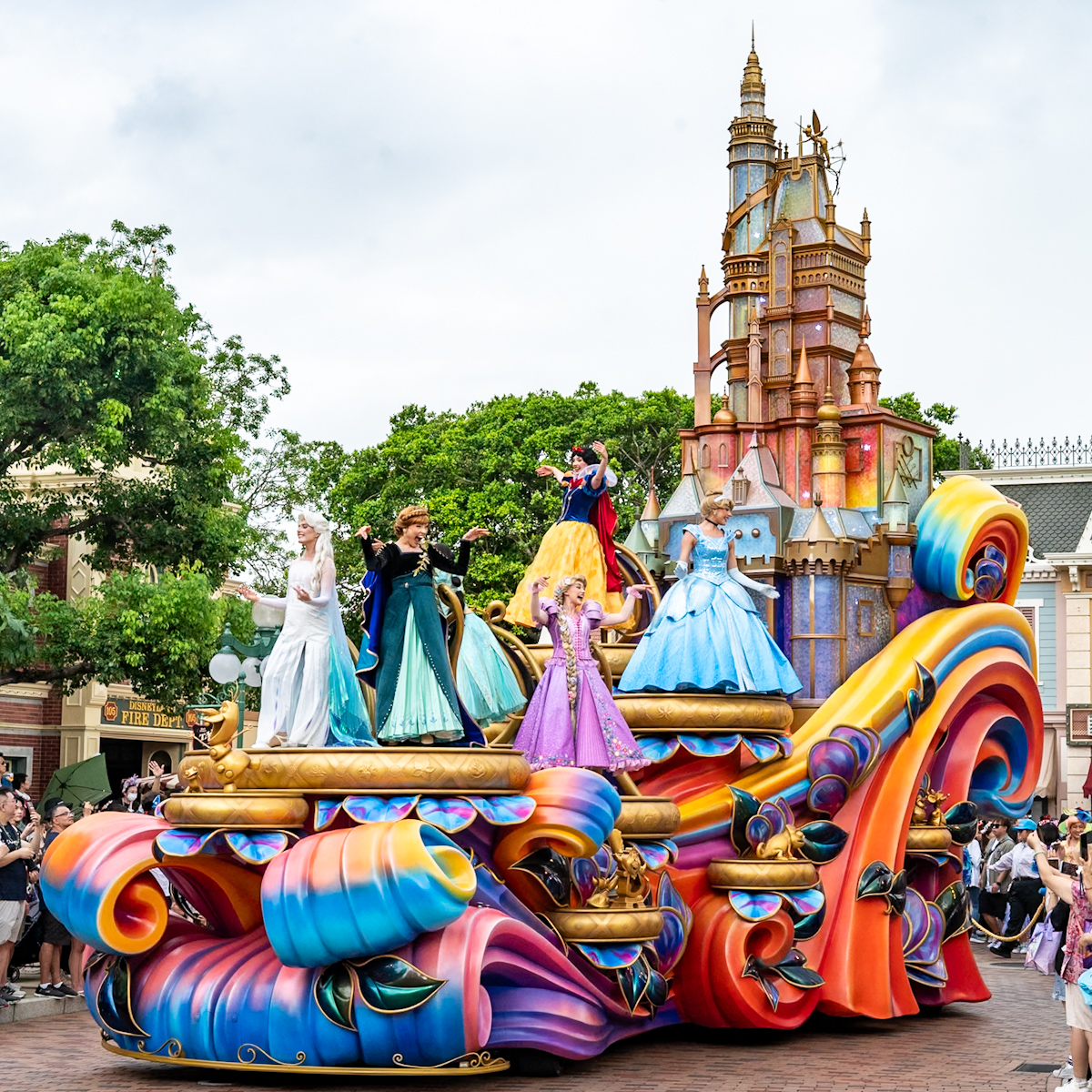 新パレード！香港ディズニーランド・リゾート20周年「フレンドタ