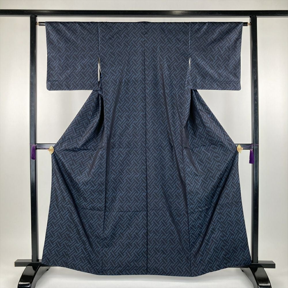中古） 大島紬 紺 カジュアル 横双 紗綾型 袷 S【身丈】159cm【裄丈
