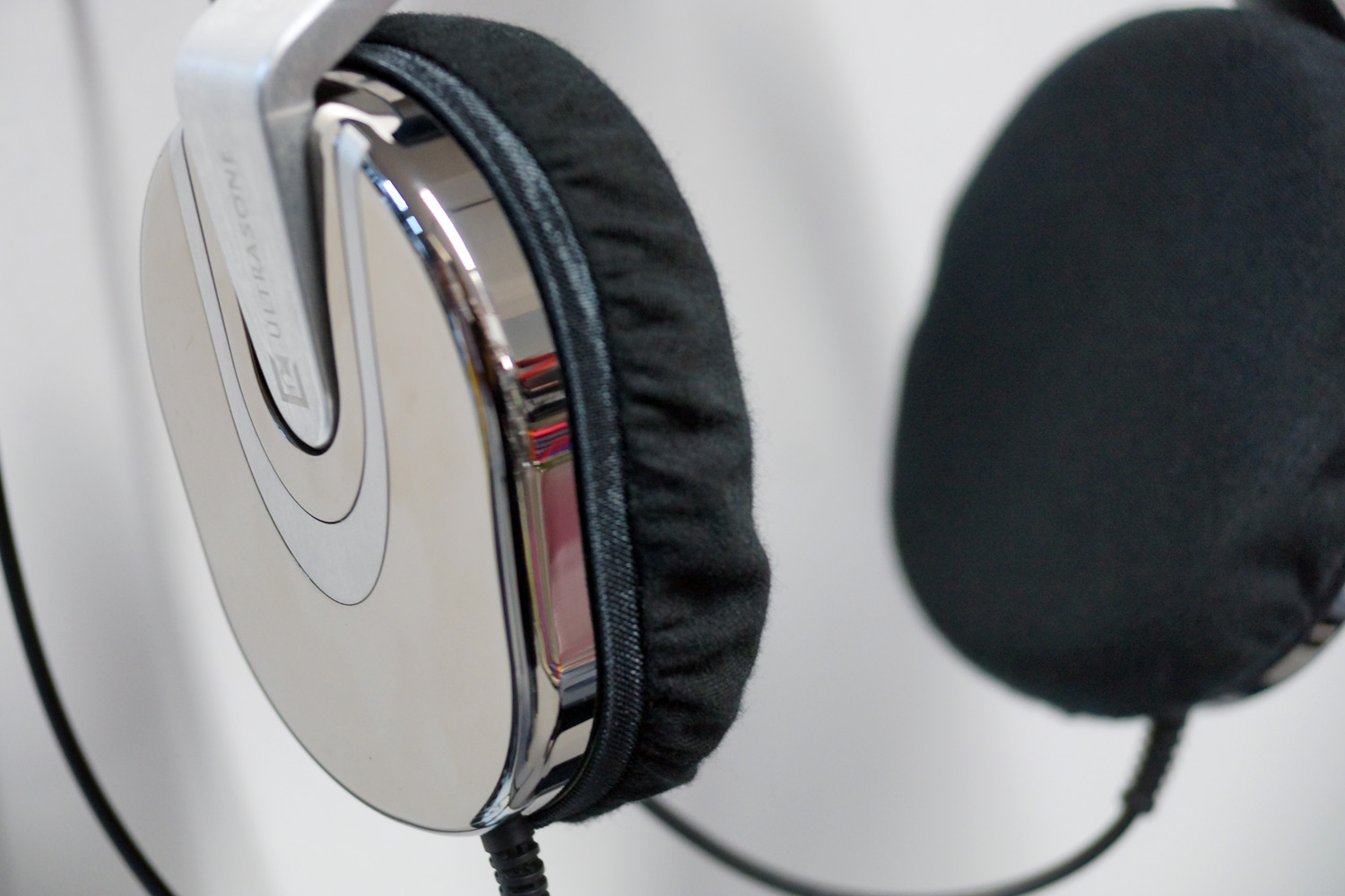 ULTRASONE Edition 8 Rutheniumのイヤーパッドを修理する場合