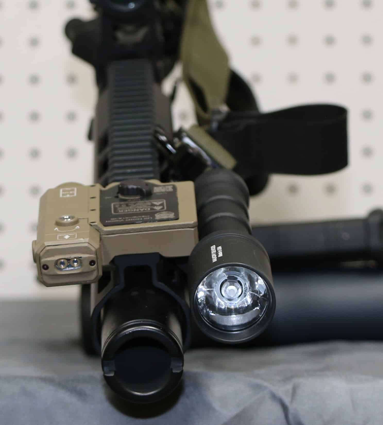 Arisaka Defense 600 Series light with Malkoff E2XT head - Mid