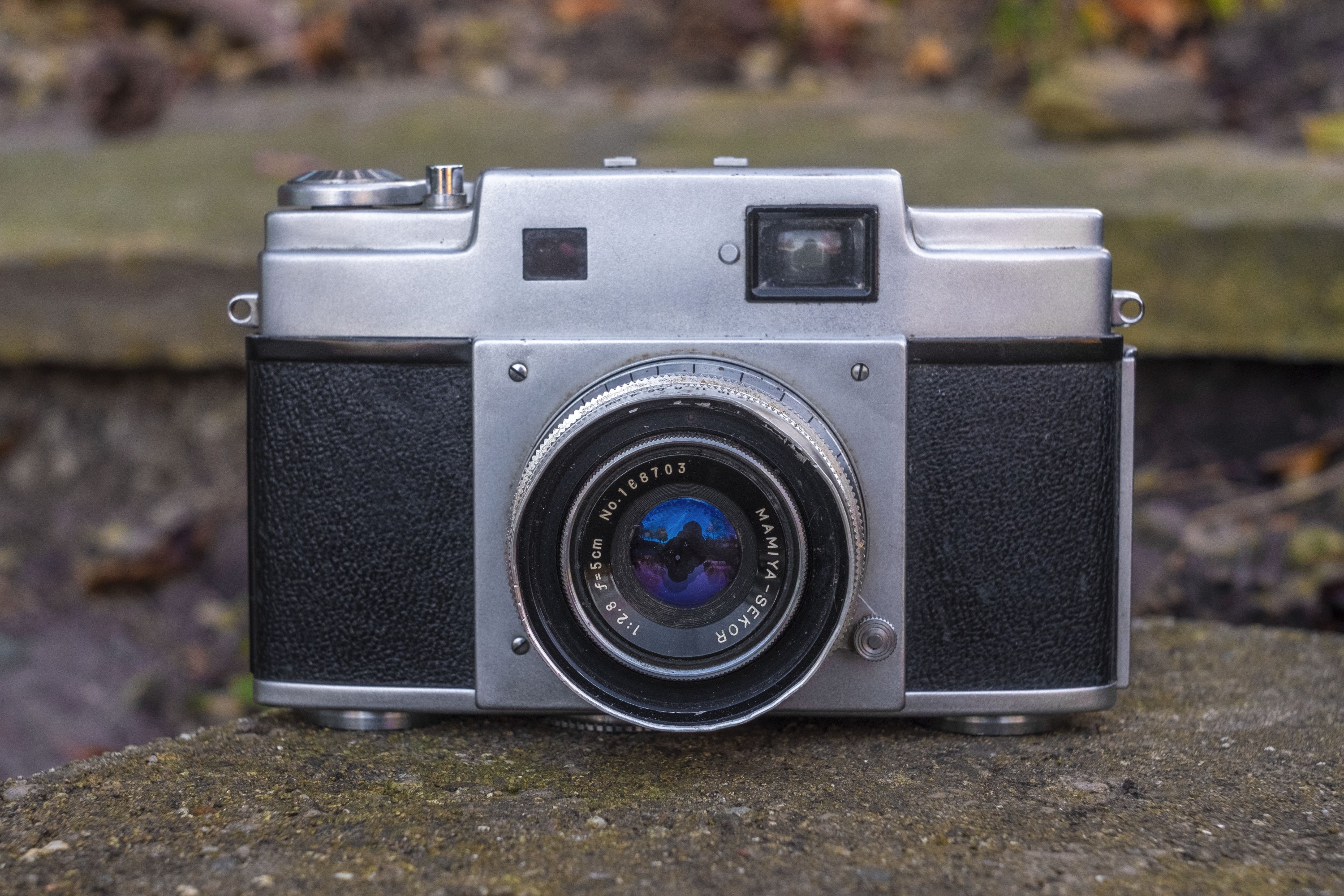 Mamiya Super Deluxe 1.7 (1964) – mike eckman dot com