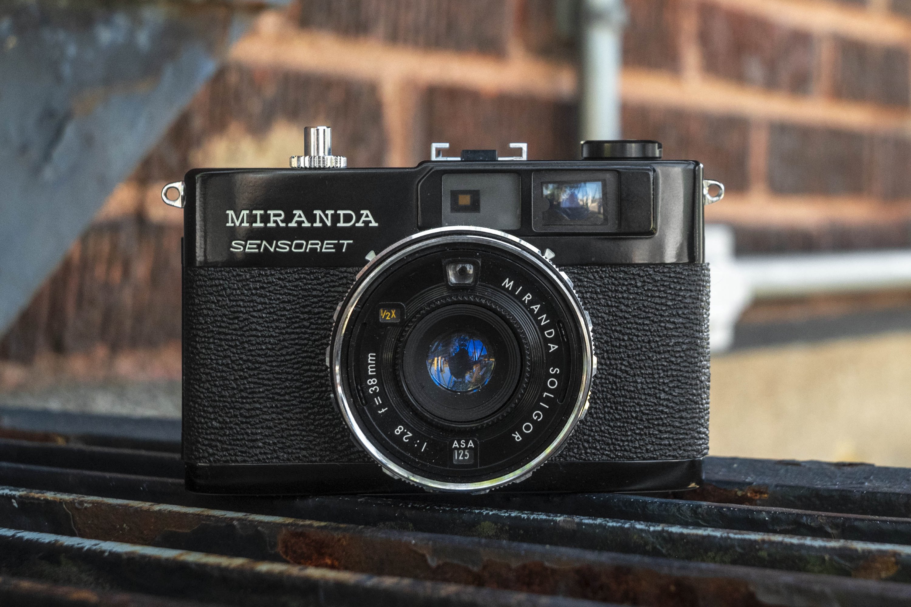 Miranda Sensoret (1972) - mike eckman dot com