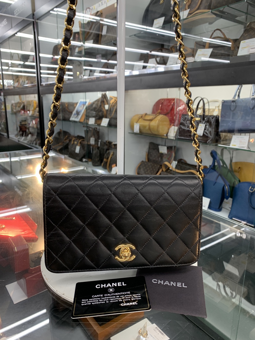 シャネルCHANEL マトラッセ23フラップチェーンショルダーバッグ 入荷