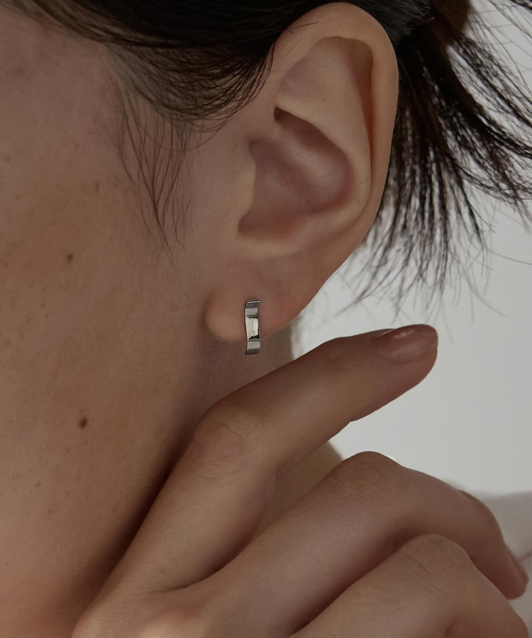 ピンズ] PT900 ピアス カーブ（097069） ｜ women（ウィメンズ