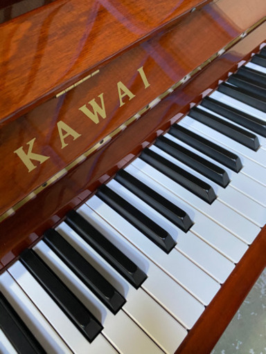 中古ピアノ カワイ(KAWAI LD22WF) ラグジュアリーなアップライトピアノ