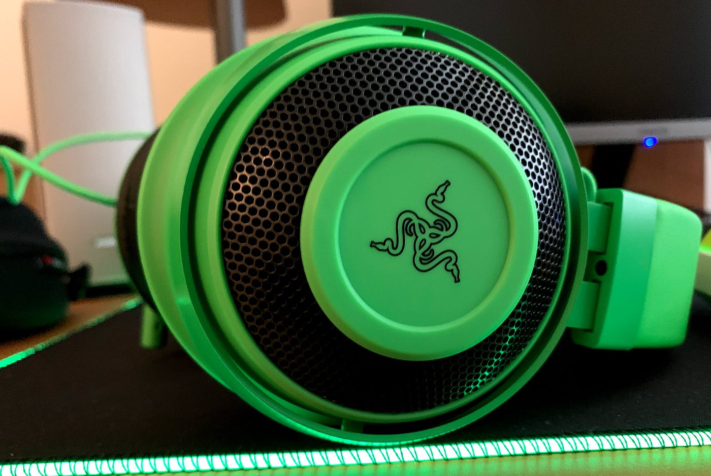 Razer Kraken Tournament Edition Gaming Headset Review | by Alex