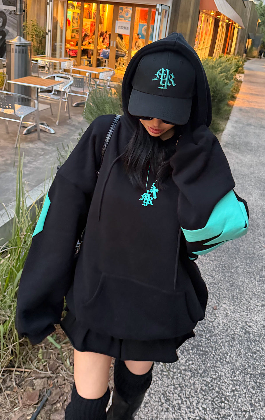 MR9 logo neckless/2color – MIRROR9