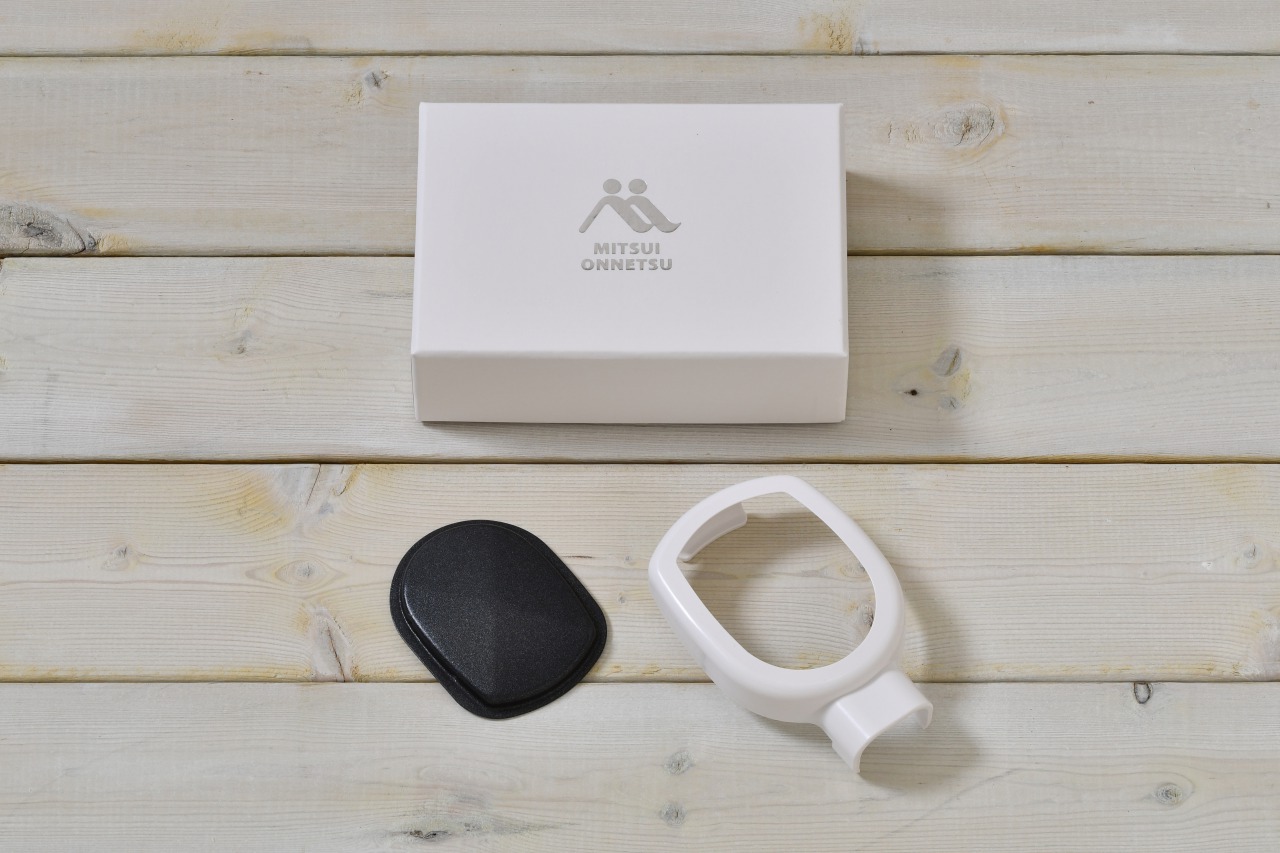 三井温熱株式会社 / ナノカーボン温熱ヘッドカバー∞