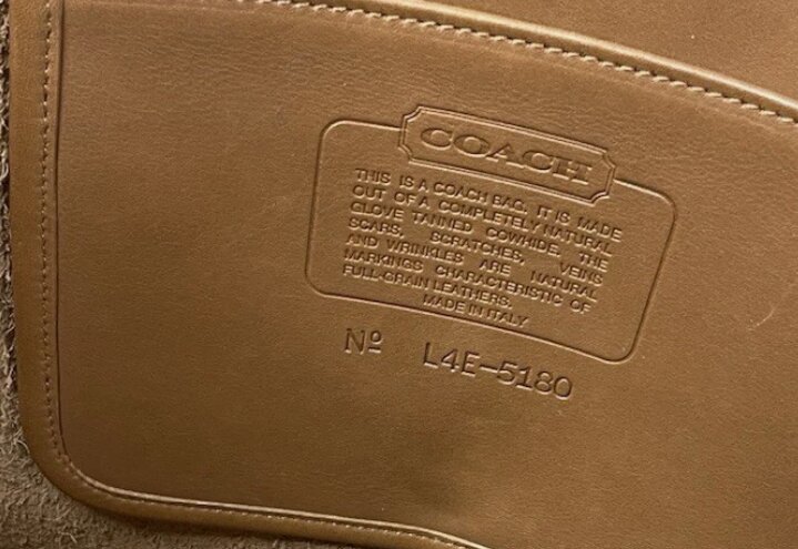 プラダを着た悪魔2、アン・ハサウェイのオールドコーチ5180を探せ！の
