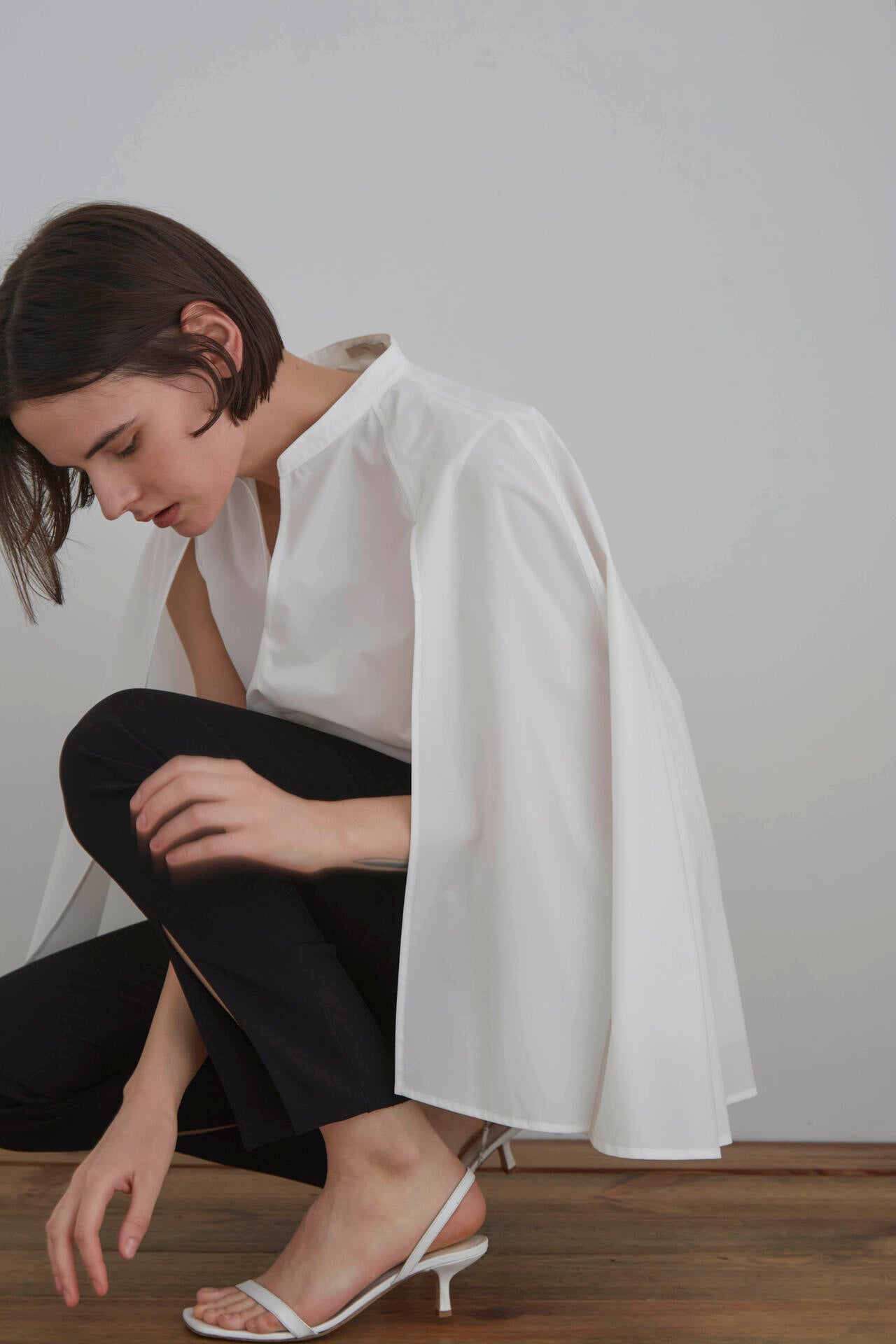 SOLOTEXブロードケープブラウス | LE PHIL（ル フィル） ｜【公式