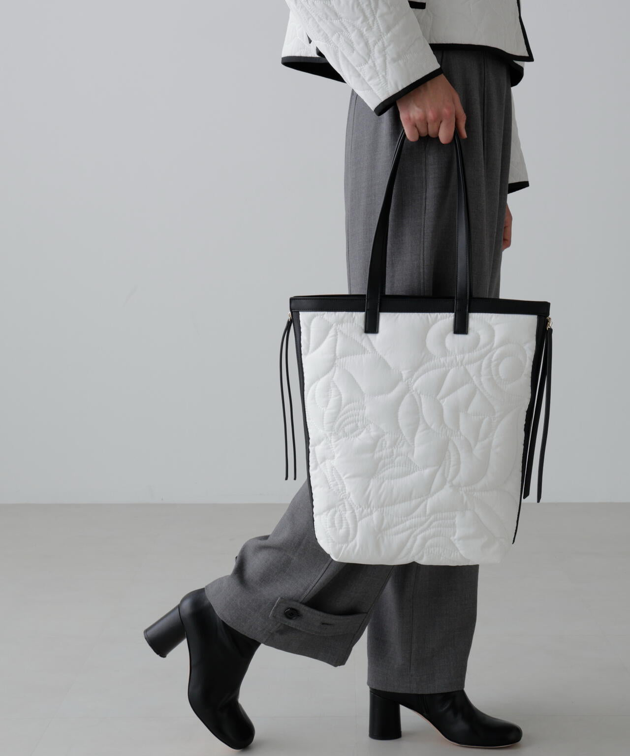 ドローイングキルティングバッグ | ADORE（アドーア） ｜【公式】通販