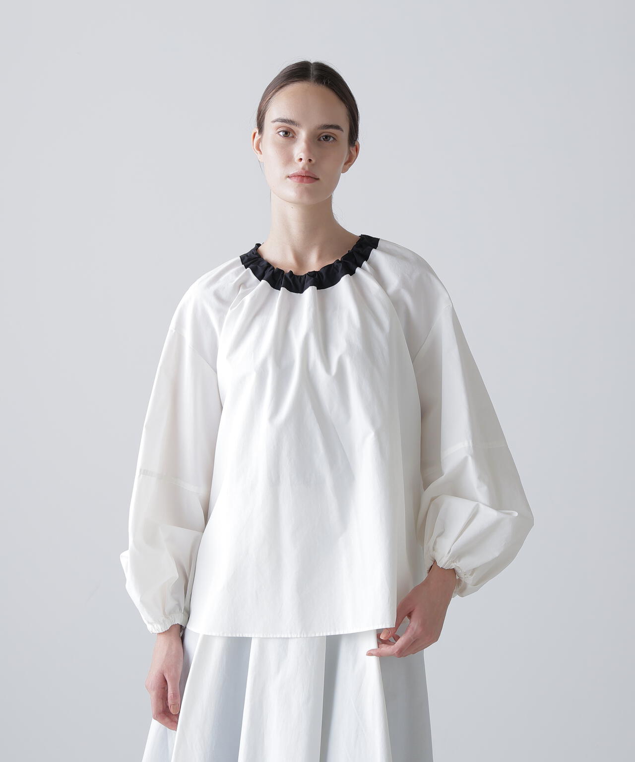 ナイロンダンプブラウス | ADORE（アドーア） ｜【公式】通販mix.tokyo