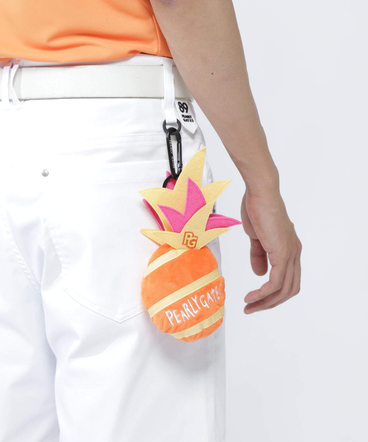 パイナップルぬいぐるみポーチ (UNISEX) | PEARLY GATES（パーリー