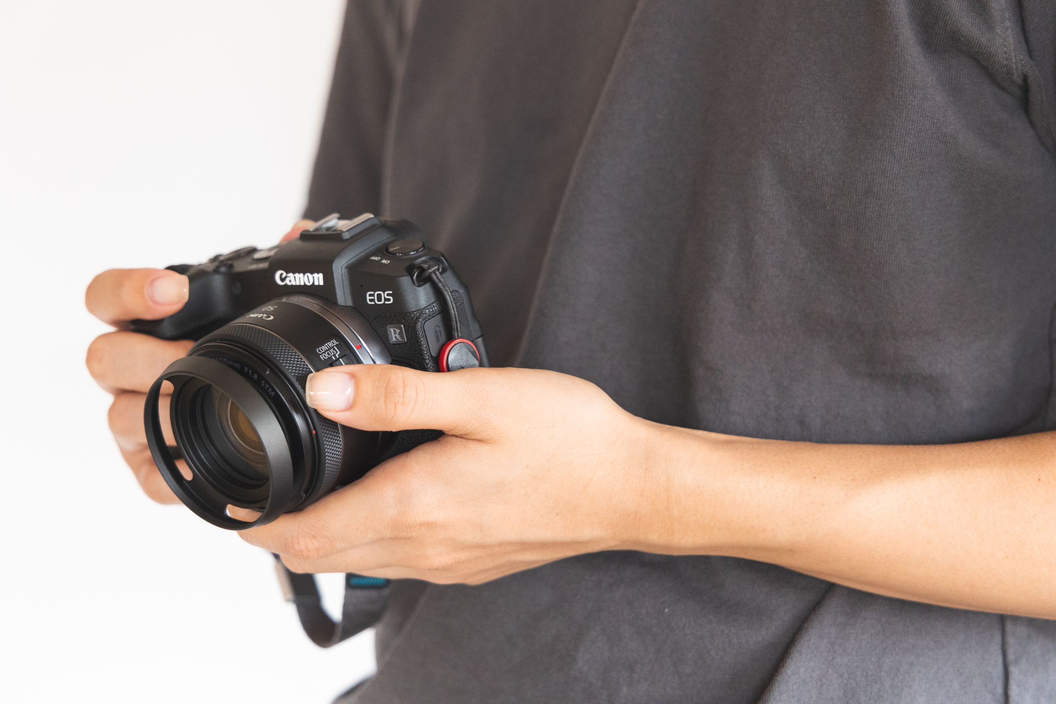 F-Fotoの金属製薄型レンズフード「クラシックメタルレンズフード」を