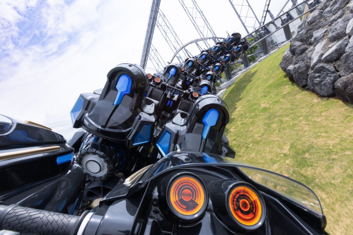富士急ハイランドの新型コースター「ZOKKON」を体験！ バイク乗りも大