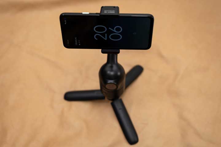 レビュー】「OBSBOT Me」AI搭載自動追跡スマートフォンスタンドが結構