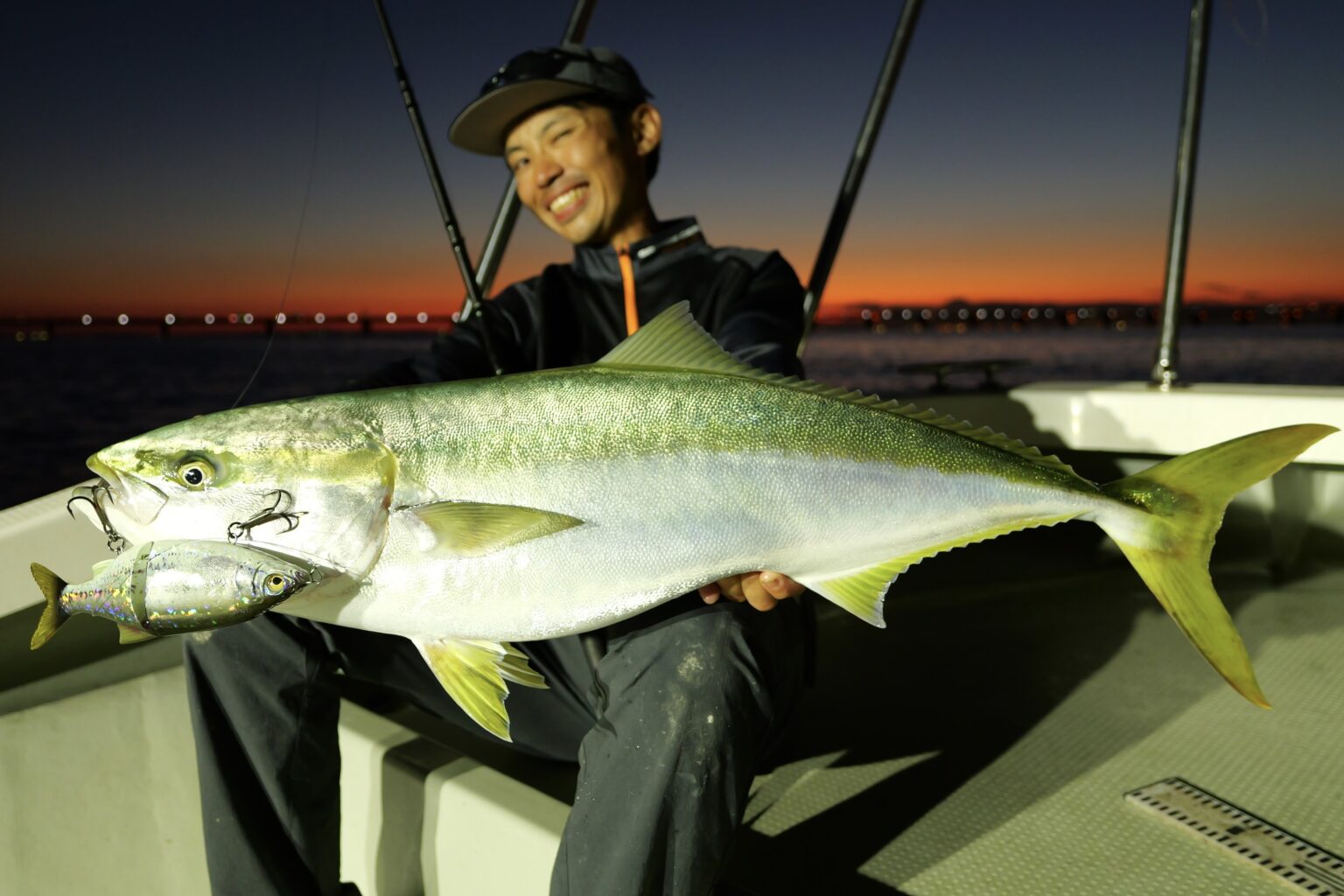 HUNTERS HT-6/7（第一世代） - Monster Kiss モンスターキス