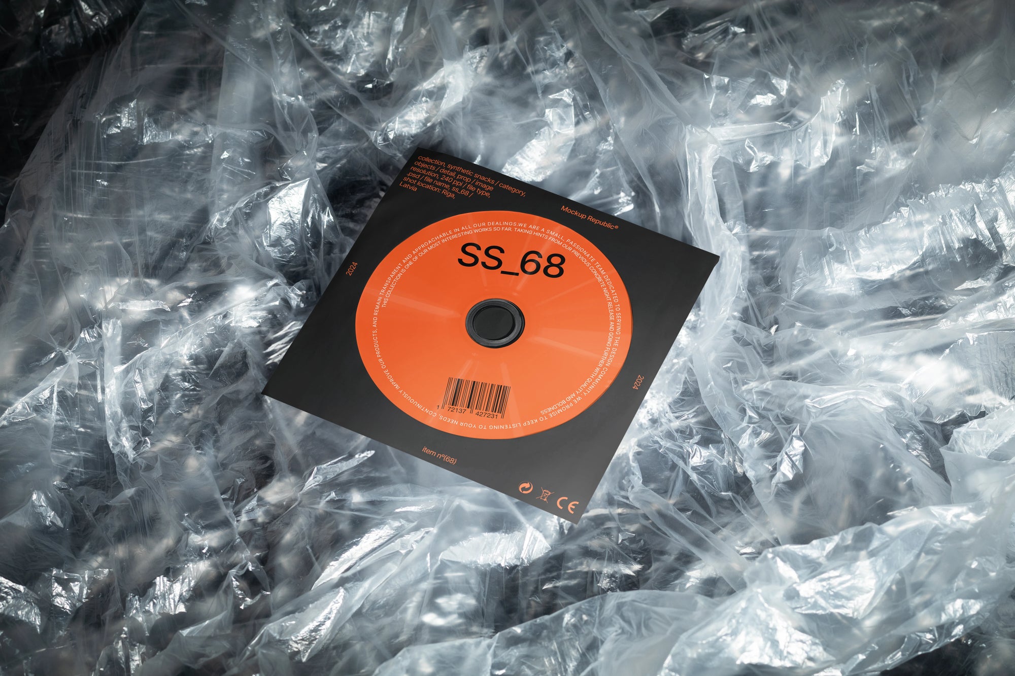 CD Mockup SS_68 – Mockup Republic