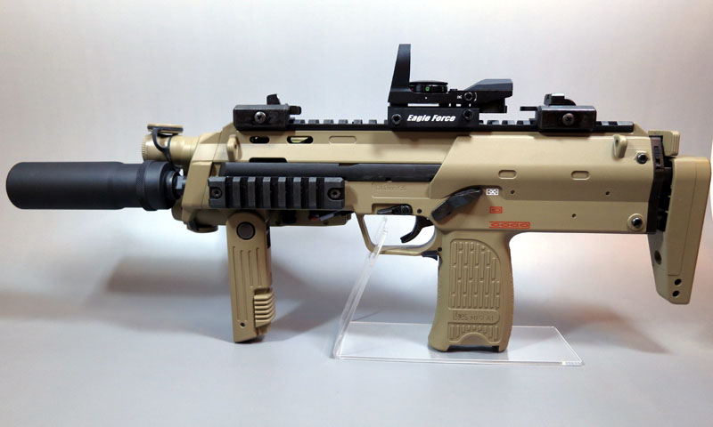 モッキー サバゲーの地にて、斯く戦えり 13話 MP7A1 タンカラー 震