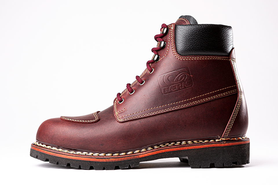 3.5万で買える一生モノ「ガエルネ 145」に新色ワインレッド登場！本気