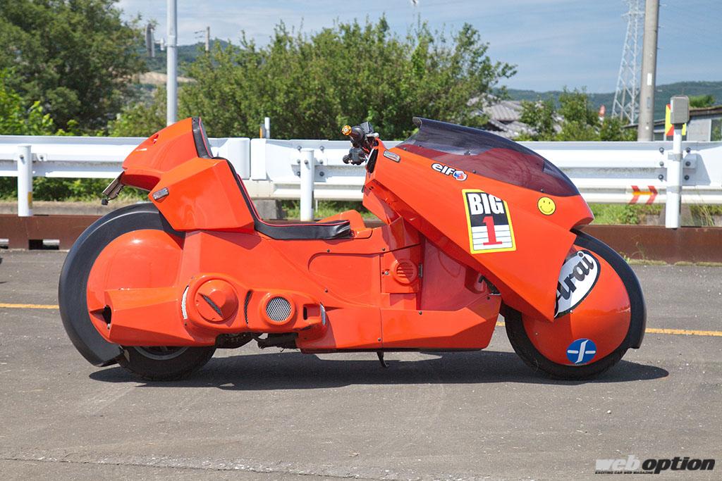 AKIRAの金田バイクからマッドマックスのグース仕様まで！」奥深き劇中