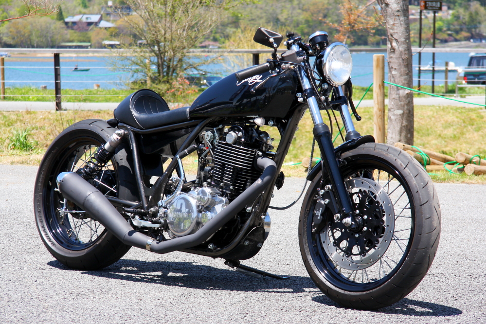 CANDY Motorcycle Laboratory／YAMAHA SR400／No.091【再掲載】 | モト