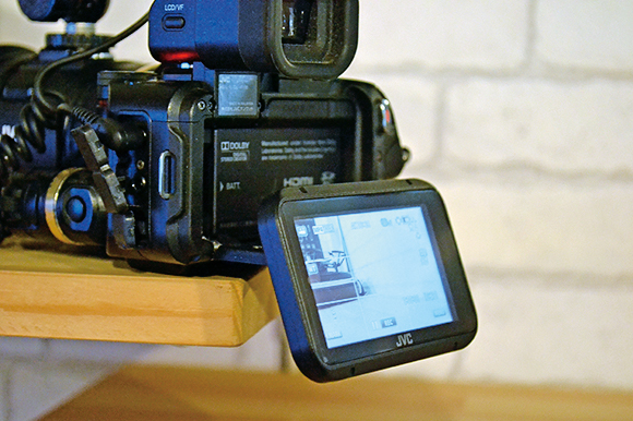 ビデオカメラJVC GC-YJ40がレンタル品に追加！ | ムービースタジオ