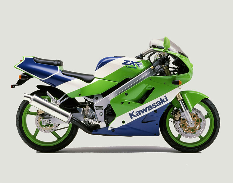 青春のQ・4（Quarter・4気筒）カタログ その4 RRの時代 後編 – WEB Mr.Bike