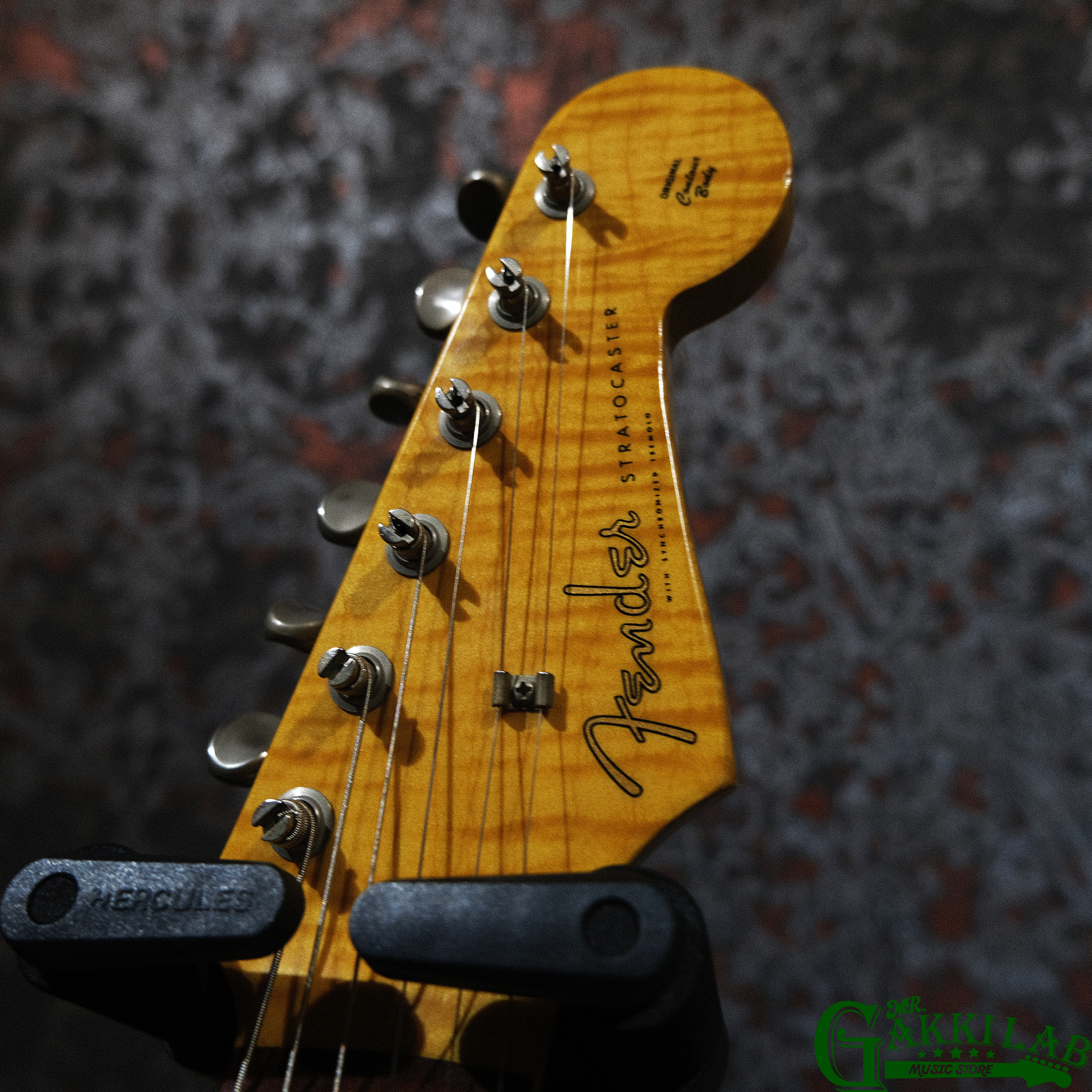 Fender Japan ST62-65AS VWH / 40th Anniversary FotoFlame ST | 札幌